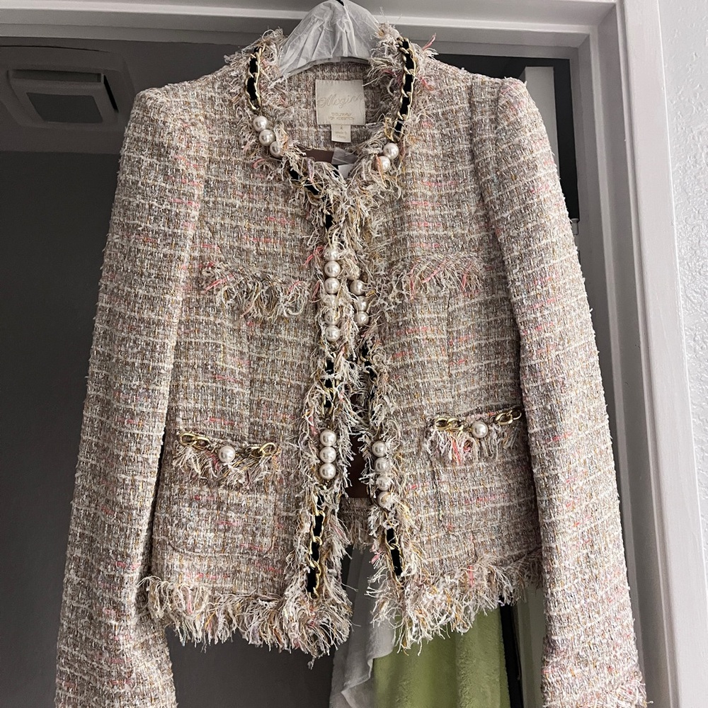 McGinn Limited Edition Cream Pearl Tweed Blazer with Fringe Trim